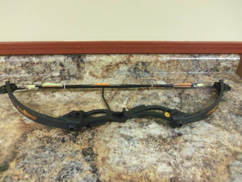 lot 36 image: High Five Bow Package