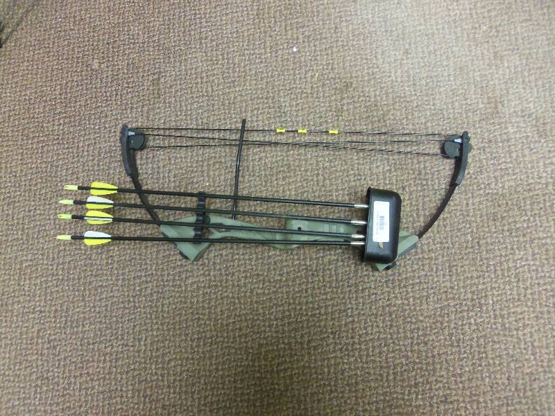 lot 57 image: G-max Bow Package Green