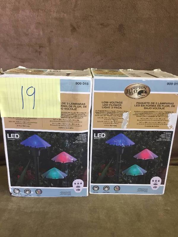 lot 19 image: Lot of 2 LED Low voltage Garden Lights