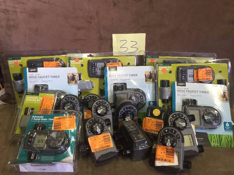 lot 33 image: Lot of Garden Items