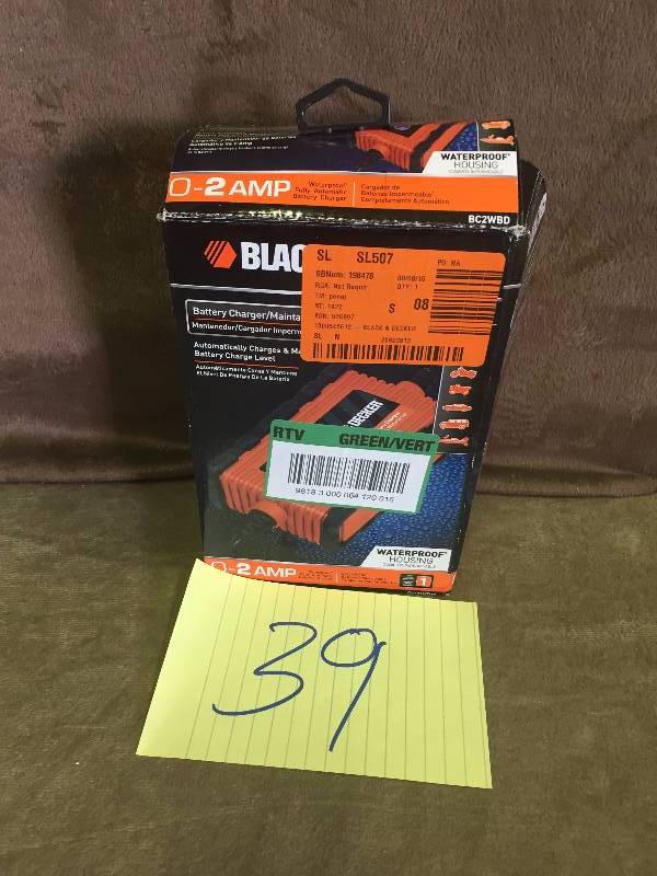 lot 39 image: Black and Decker 2 amp Battery Charger