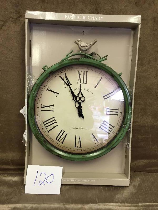 lot 120 image: Rustic Charm Gannet Bird Wall Clock