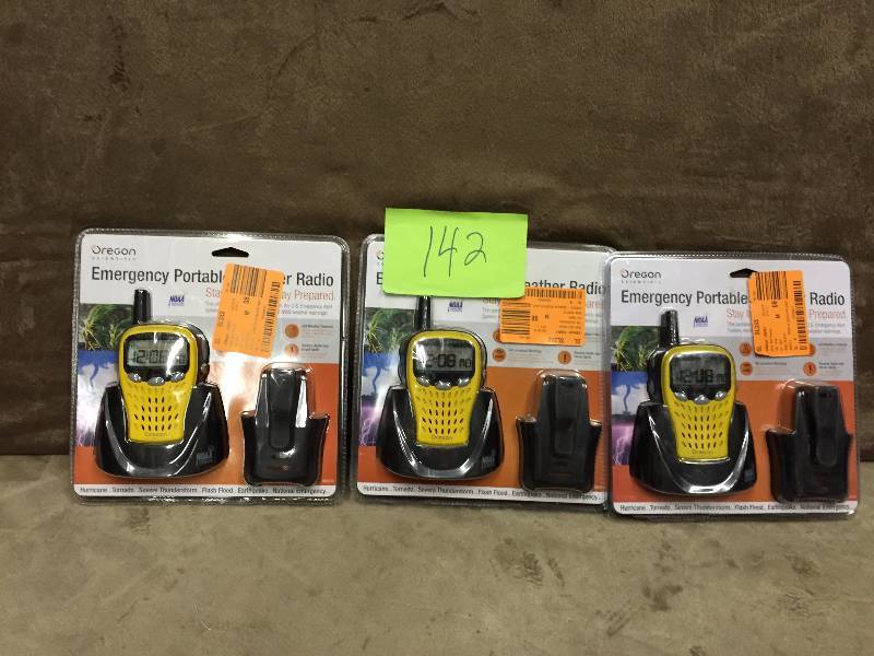 lot 142 image: Lot of 3 Oregon Weather Radios