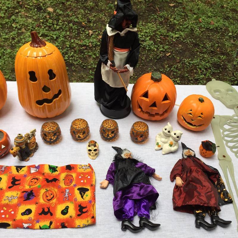 lot 019 image: Huge Halloween Lot - Light Up Pumpkins - Ceramic & Plastic - Mr Bones Glow in Dark - Collectible Witch Shelf Sitters Etc