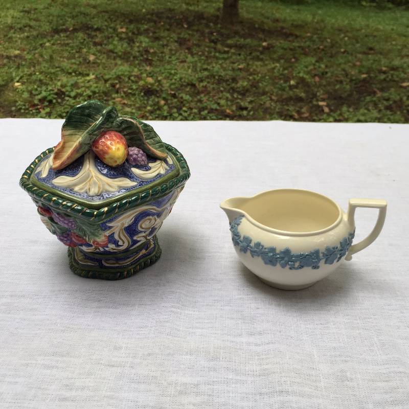 lot 016 image: Fitz and Floyd Classics Candy Box Dish w Lid Florentine Fruit Leaves Blue Green plus Wedgwood Lavender on Cream Queensware Creamer Made in England