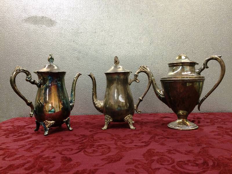 lot 062 image: Vintage Silver Plate Silverplate CoffeeTea Pots - Please see pictures for Makers Marks