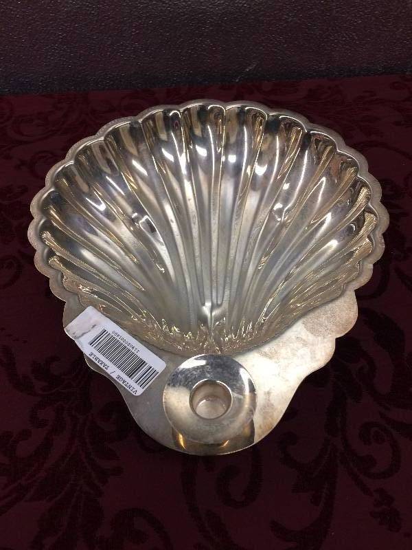 lot 064 image: 1940s Quality Sheridan Silver Co. Silverplate Footed Shell Dish with Candle Holder Toothpick Holder