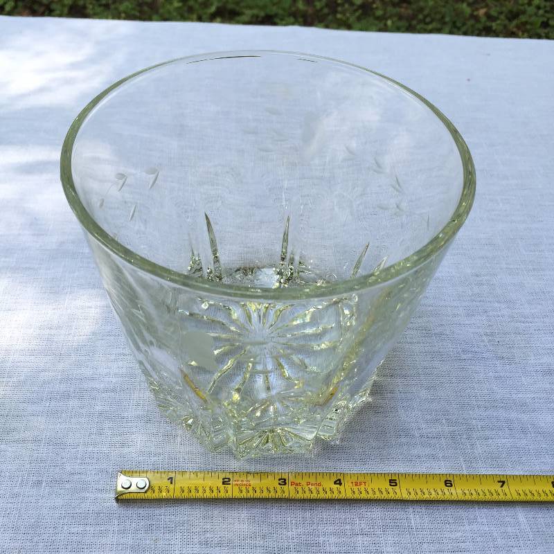 lot 024 image: Vintage Heavy Crystal Etched Glass Ice Bucket - Fostoria