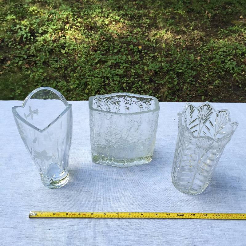 lot 027 image: 3 Beauties  1 Orrefors & 2 Other High Quality Crystal Vases