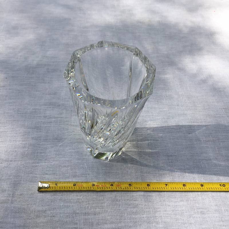 lot 036 image: Signed Orrefors Crystal Residence Vase Large HEAVY Gorgeous