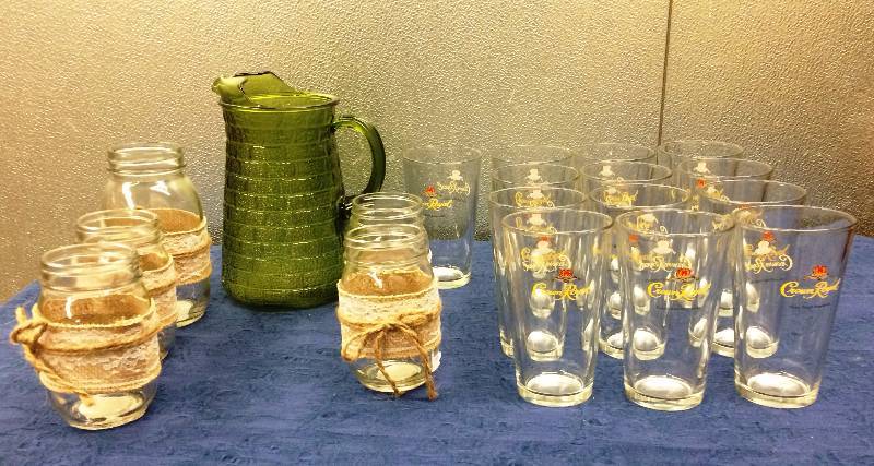 lot 074 image: Vintage Crown Royal Tumblers Glasses Etc