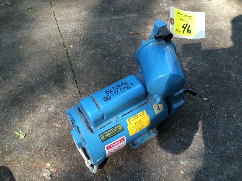 lot 46 image: Vacuum Pump  Pneumotive  TA-0040 PX 230 volts   Works   for printing press