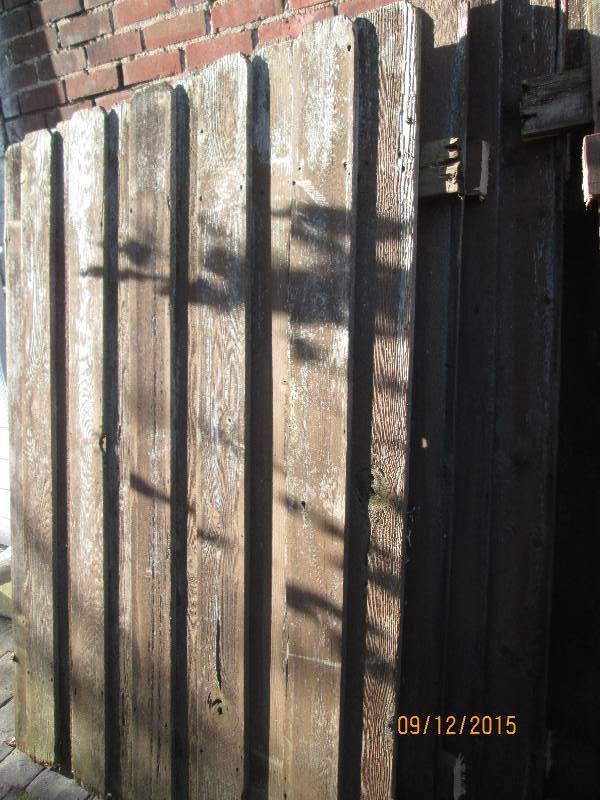 lot of 4 fence panels widths are 33...