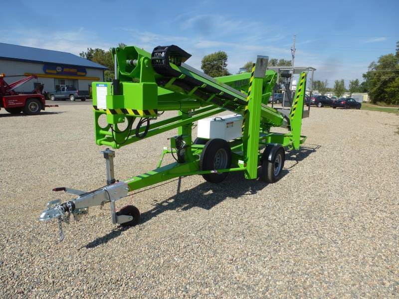 lot 2 image: 2015 Nifty Portable Lift- TM 50