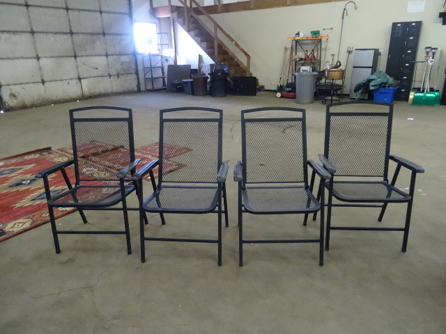 9 Metal Outdoor Folding Chairs