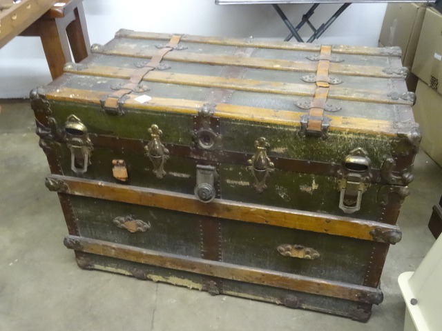 Vintage Steamer Trunk 36 X 21 X 25