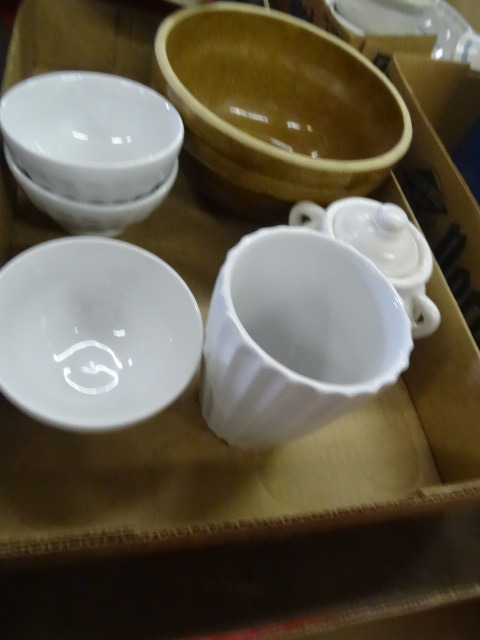 Ceramic Bowl, Ceramic Cups, Garlic Pot