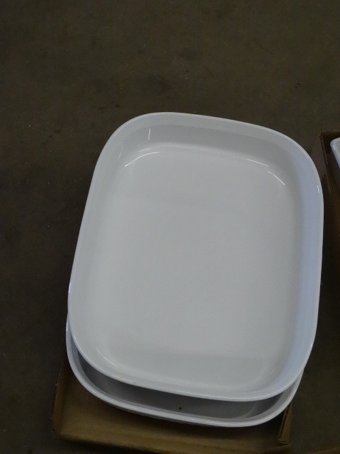 2 Corningware Casserole Dishes 16 X 11