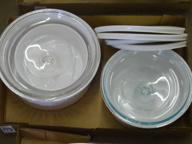 2 Corningware Casseroles With Lids