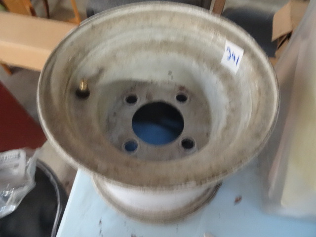 T8Y700I Lawn Mower Rim