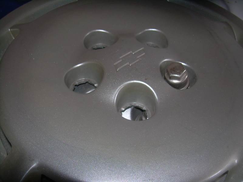 4 hubcaps