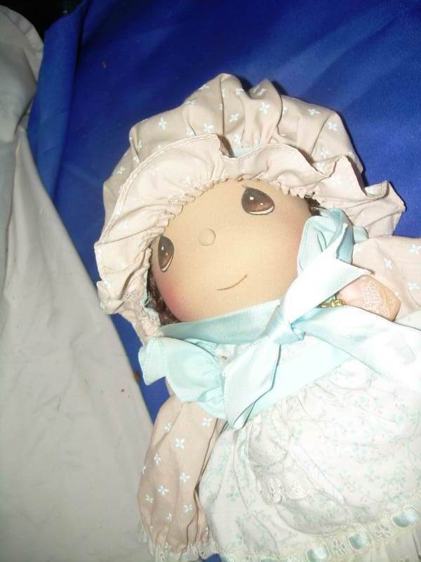 1985 pecious moment collector doll