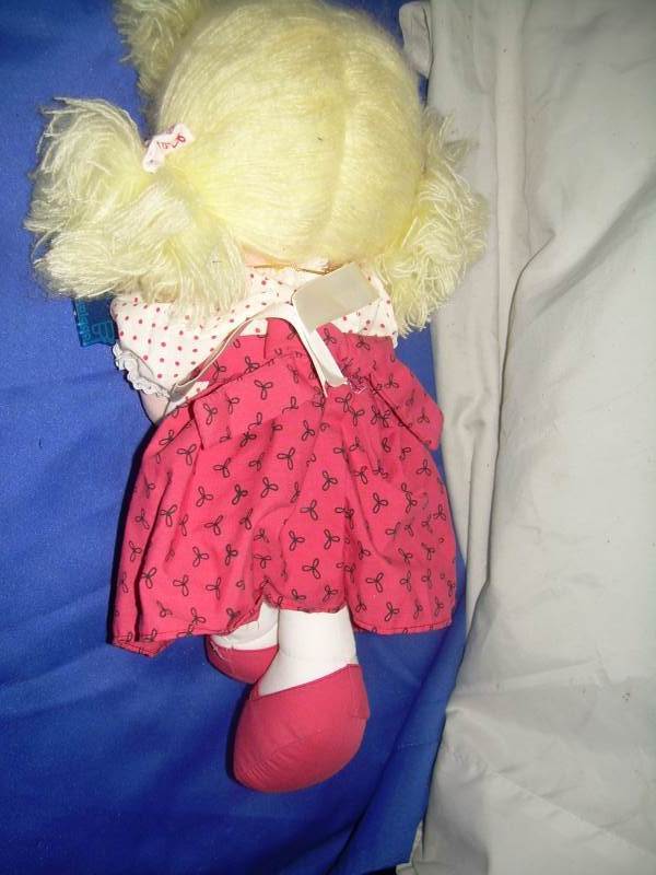 1991 precious moments collector doll
