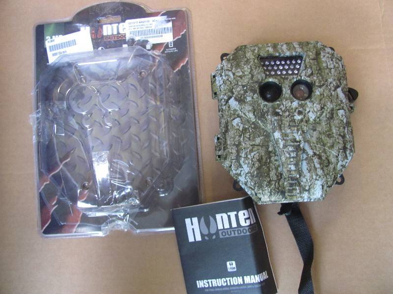 lot 15 image: Game Cams