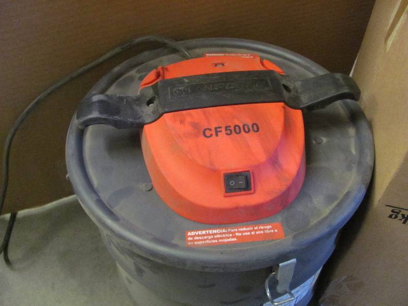 lot 26 image: Ash Vacuums