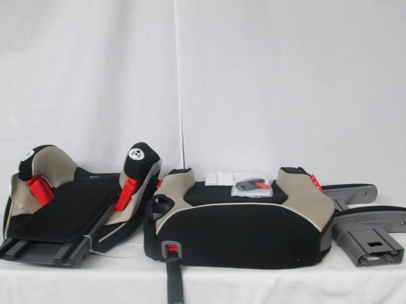 lot 28 image: Graco Pierce Affix High-Back Booster Car Seat