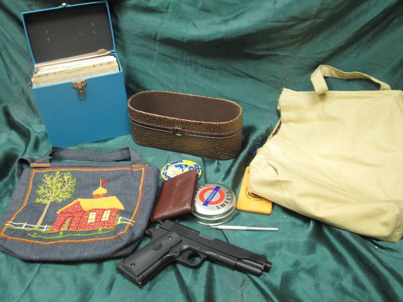 Small records, bags, stinger P311, ...