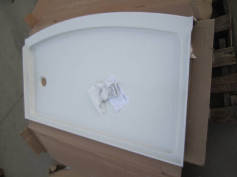 lot 103 image: American Standard Ovation curve 30 ...