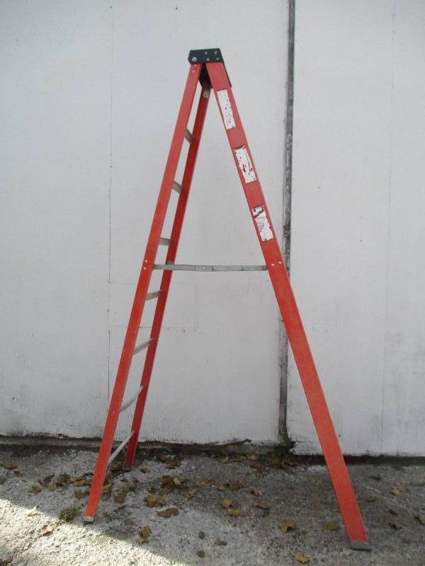 Keller 8 foot 800 lb. capacity fold...