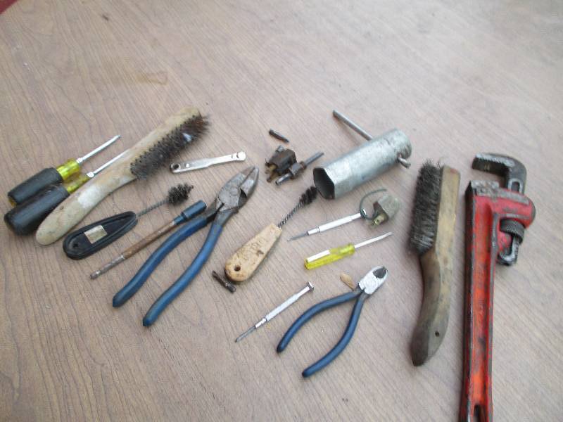 lot of assorted hand tools...