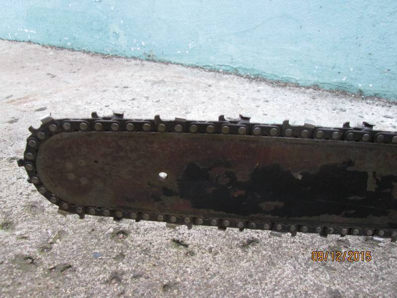 McCulloch #610 chainsaw with 16 bl...