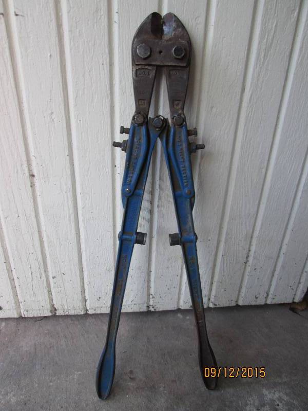 Large heavy bolt cutter...
