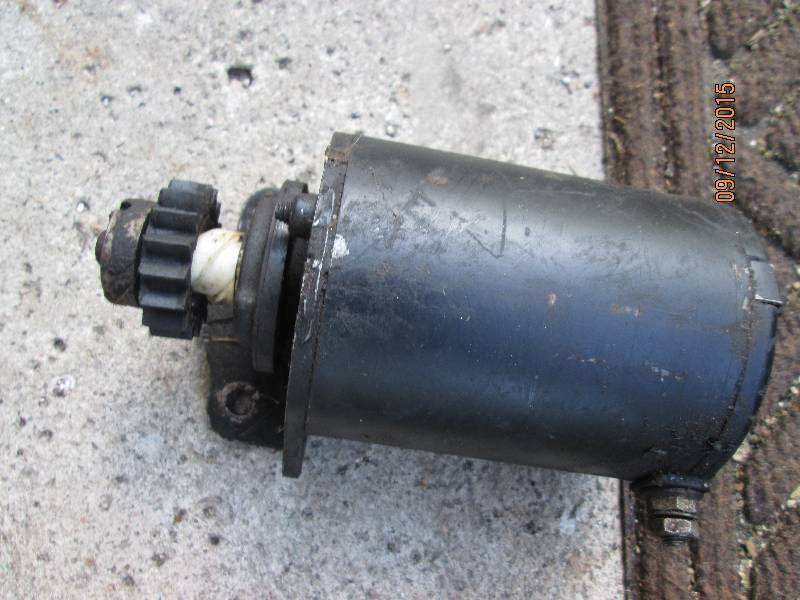 12 volt lawnmower starter, works...