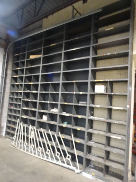 lot 16 image: Metal Shelving Unit 181 X 12 X 159