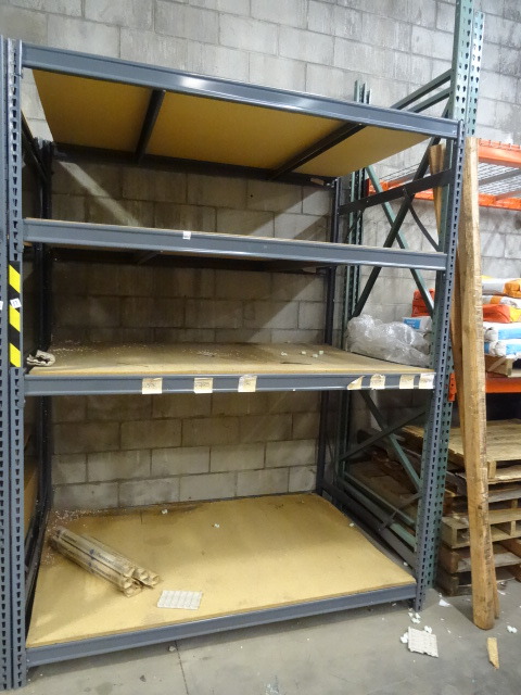 lot 18 image: Metal Shelving Unit 76 X 50 X 96