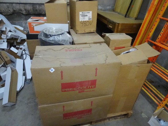 lot 26 image: Drescolite Lighting Parts