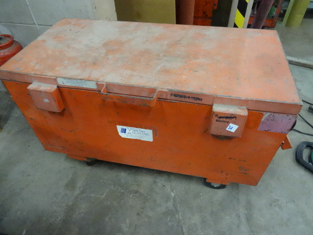 lot 32 image: Job Box 42 X 28 X 20