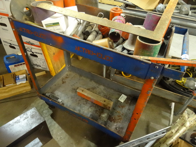 lot 44 image: Metal Shop Cart