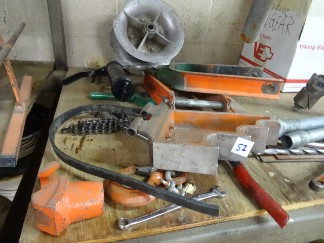 lot 52 image: Misc Tools and Electrical Attachments