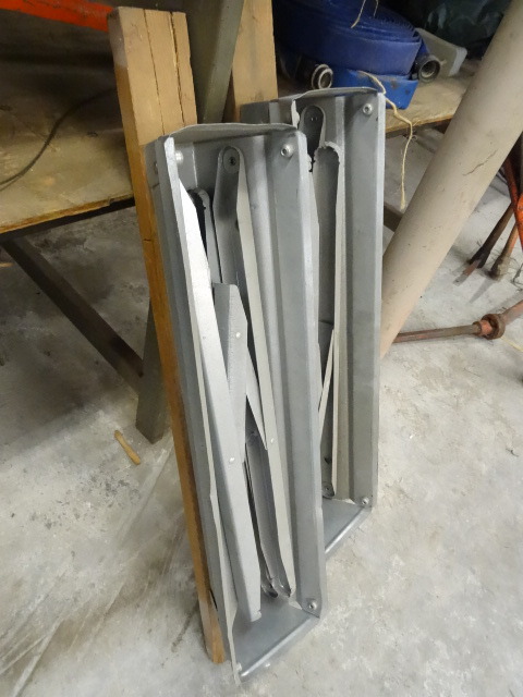 lot 59 image: 2 Fold Up Saw Horses