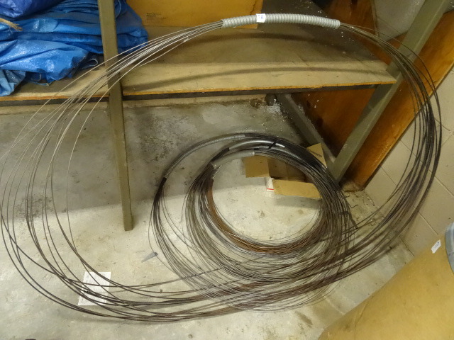 lot 70 image: Misc Steel Fish Tapes