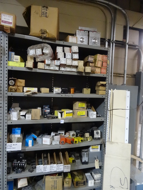 lot 82 image: Contents of Shelving Unit Electrical
