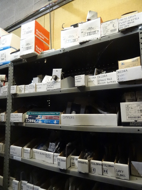 lot 88 image: Contents of Shelving Unit Covers