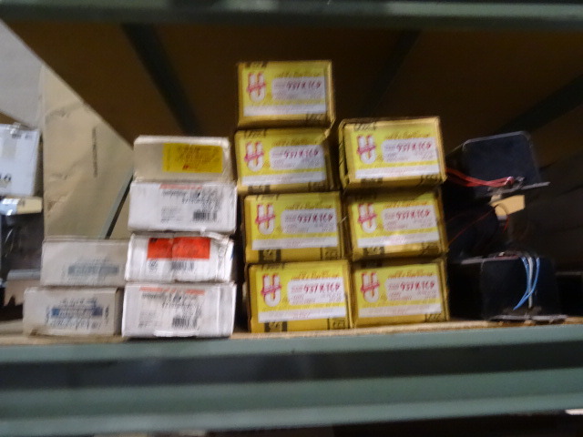 lot 126 image: Misc Ballasts