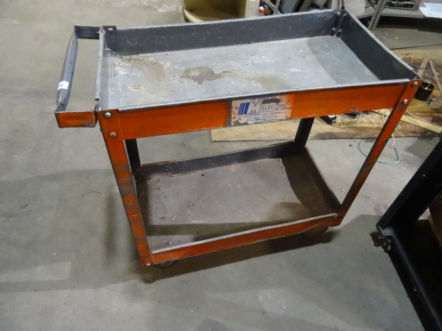 lot 138 image: Metal Shop Cart 16 X 30 X 32