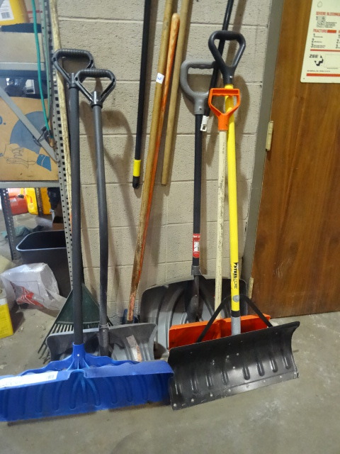 lot 140 image: Snow Shovels, Brooms, Scrapers